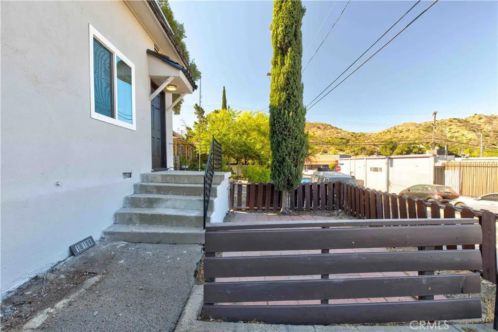 Additional image 4 of 10108 Fernglen Ave, Tujunga, CA 91042
