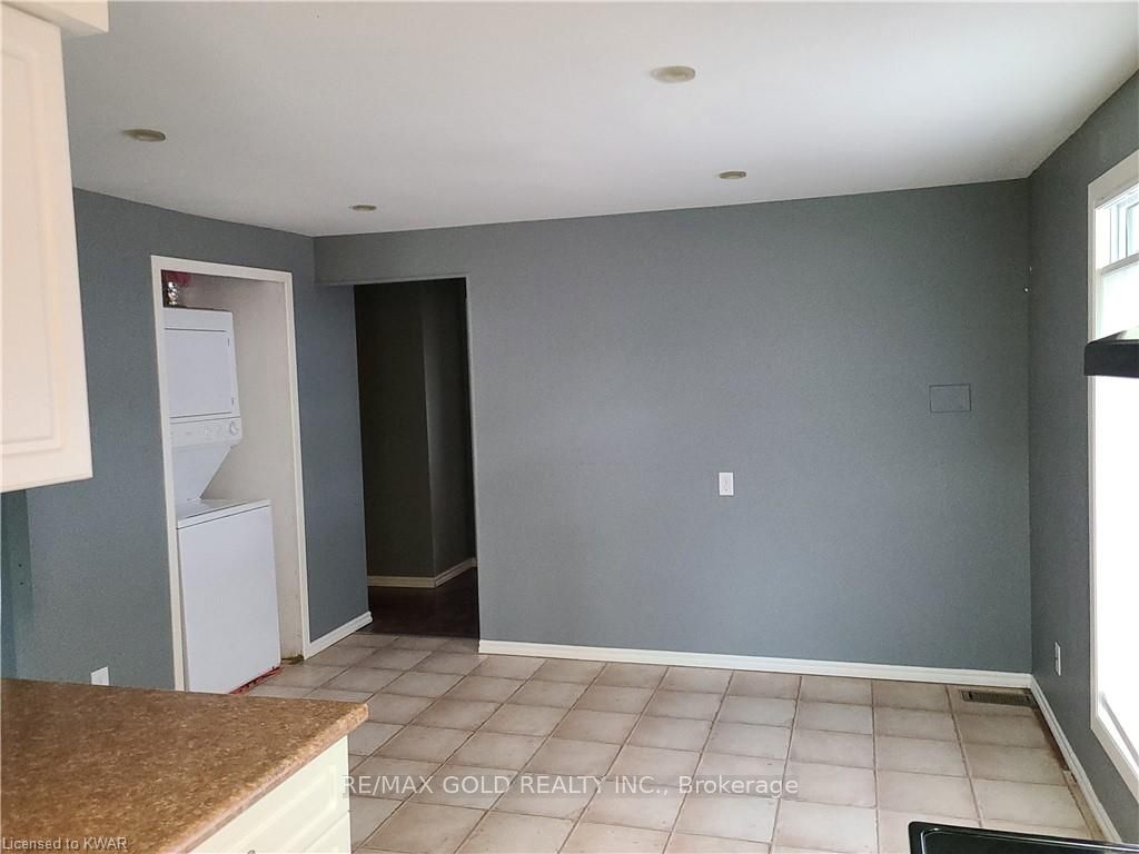 Additional image 5 of 75 Pepperwood Crescent, Kitchener, ON, N2A 2R4