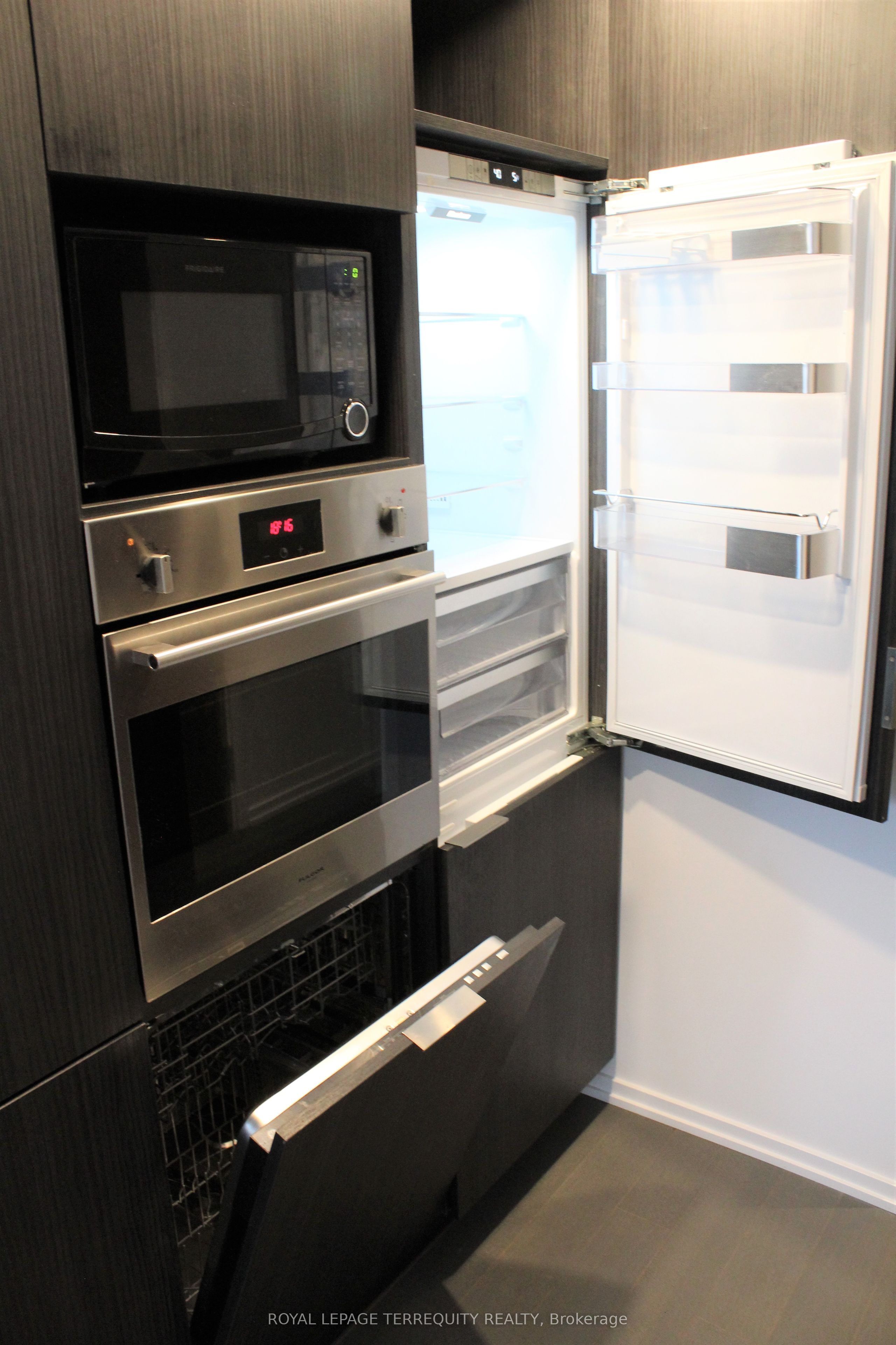 Additional image 6 of 1204-70 Temperance Street, Toronto, ON, M5H 4E8