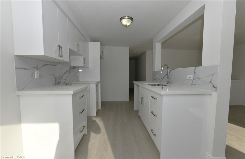 Additional image 4 of 53 Foxglove Crescent, Kitchener, ON, N2E 3Y7