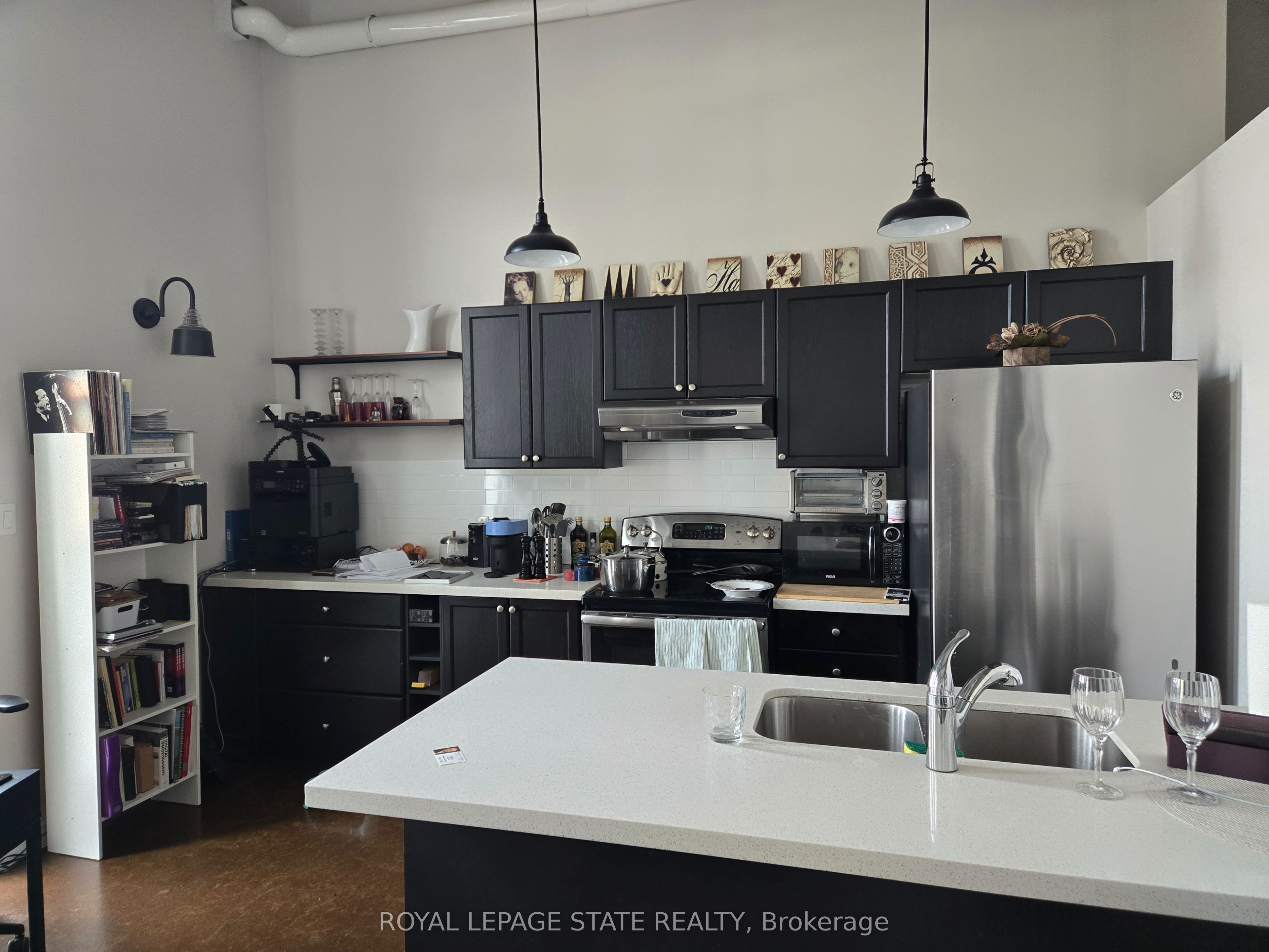 Additional image 3 of 202-11 Rebecca Street, Hamilton, ON, L8R 3H7