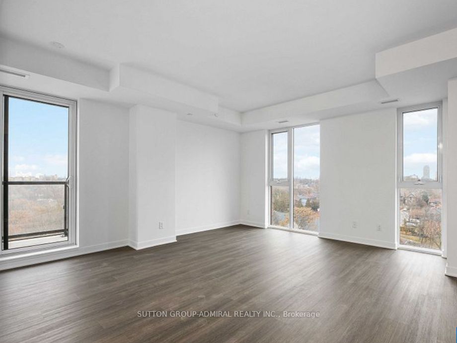 902-185 Alberta Avenue, Toronto, ON, M6C 0A5