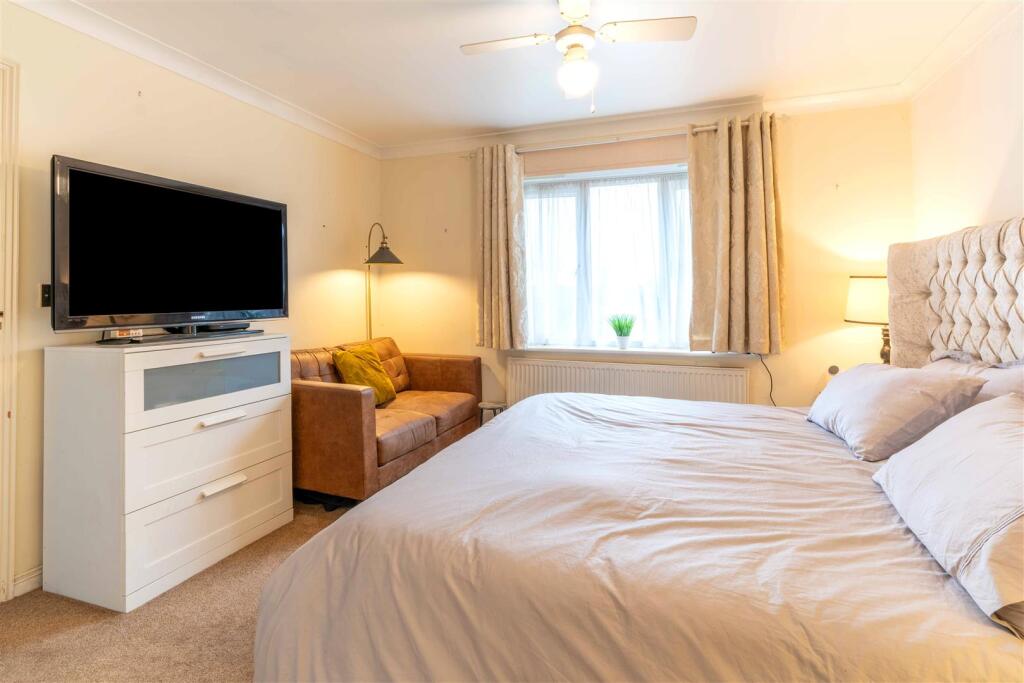 Additional image 16 of Daffodil Close, Hatfield