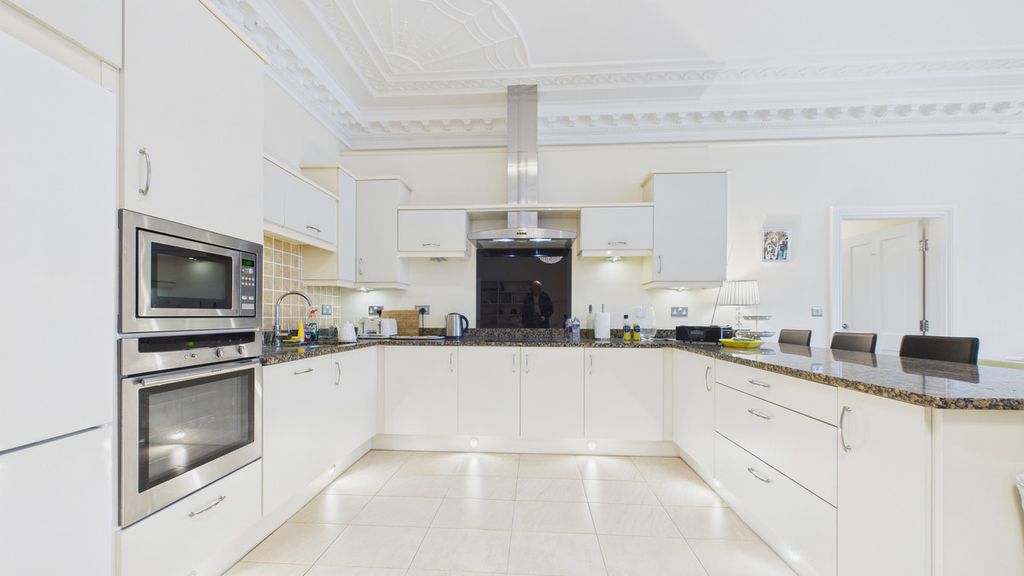 Additional image 7 of 2 bed flat for saleHollins Lane, Silverdale LA5