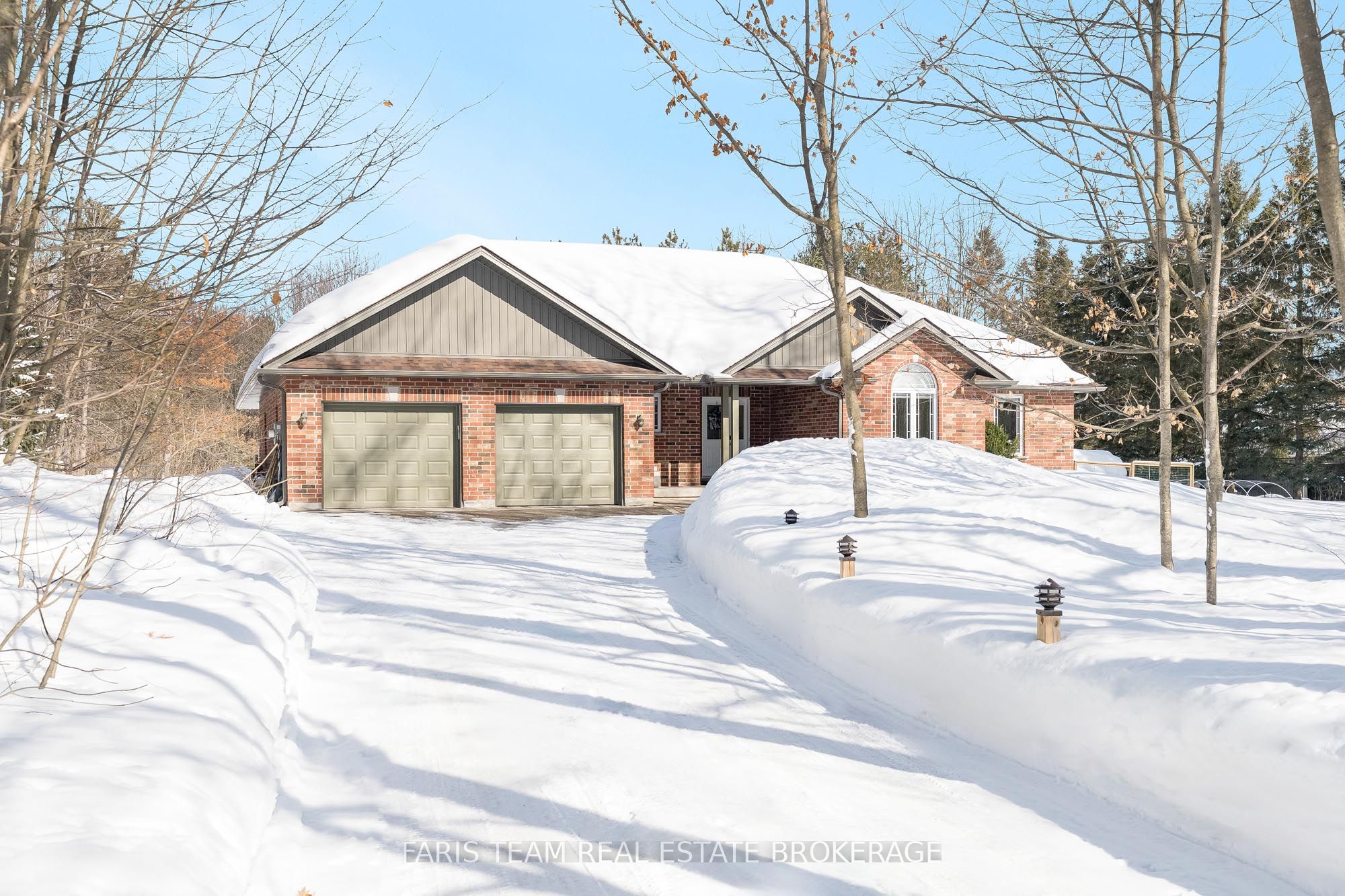 1973 Vespra Valley Road, Springwater, ON, L0L 1Y2