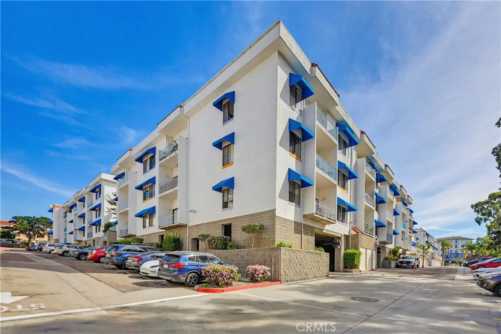 Additional image 22 of 8328 Regents Road Unit 1F, San Diego, CA 92122