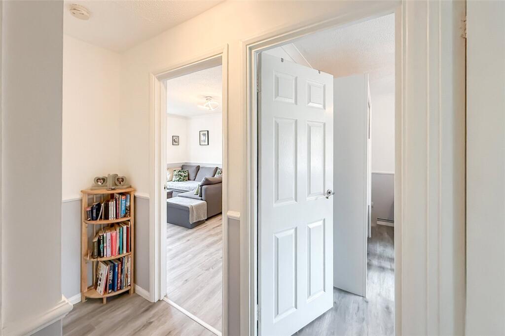 Additional image 6 of Taylor Close, St. Albans, Hertfordshire, AL4