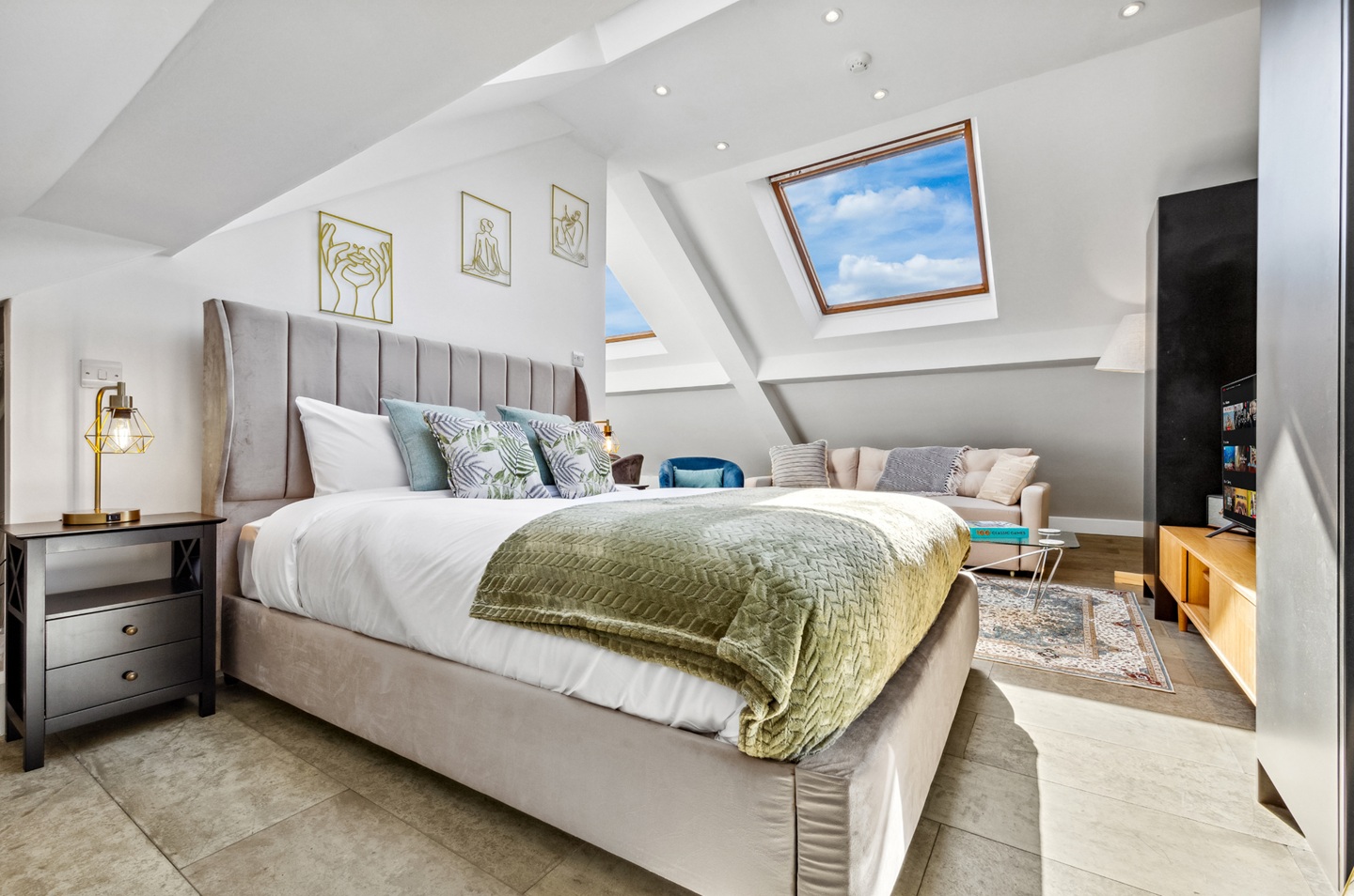 Additional image 3 of Studio Flat, United, EC1V, N1 7GU