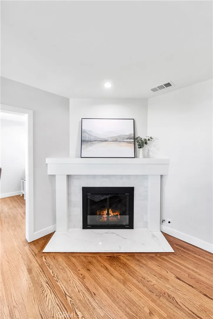 Additional image 77 of 406 Eton Dr, Burbank, CA 91504