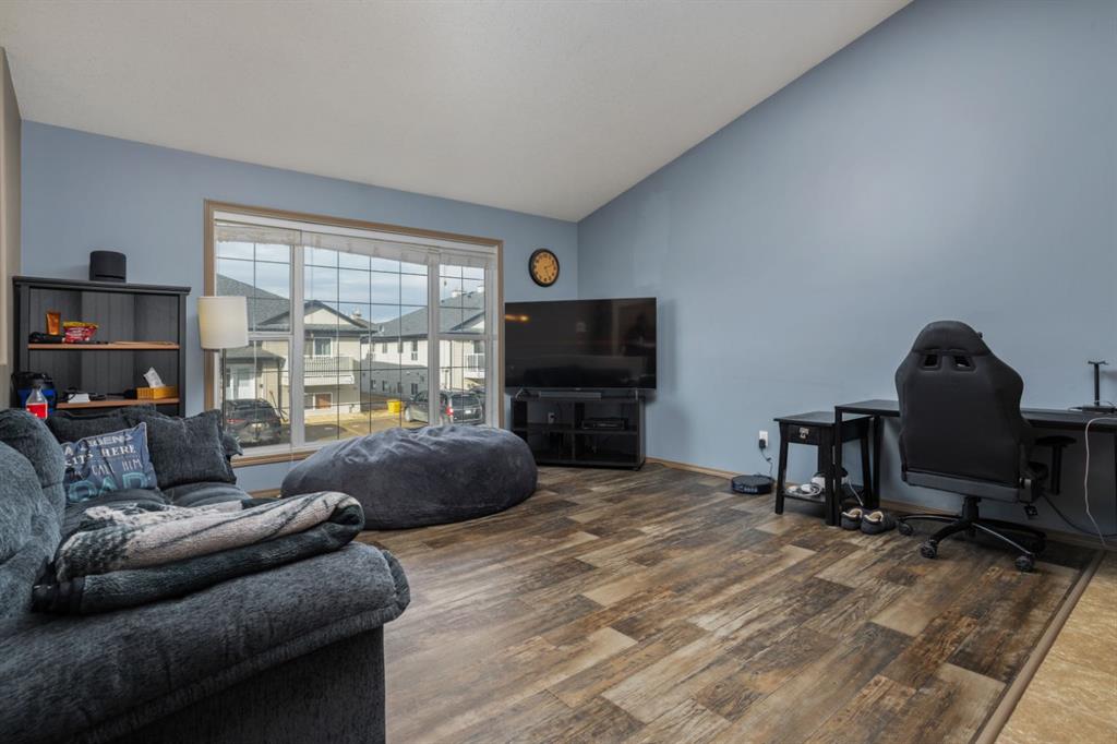 Additional image 5 of 24-5302 47 Street, Camrose, AB, T4V 5J5