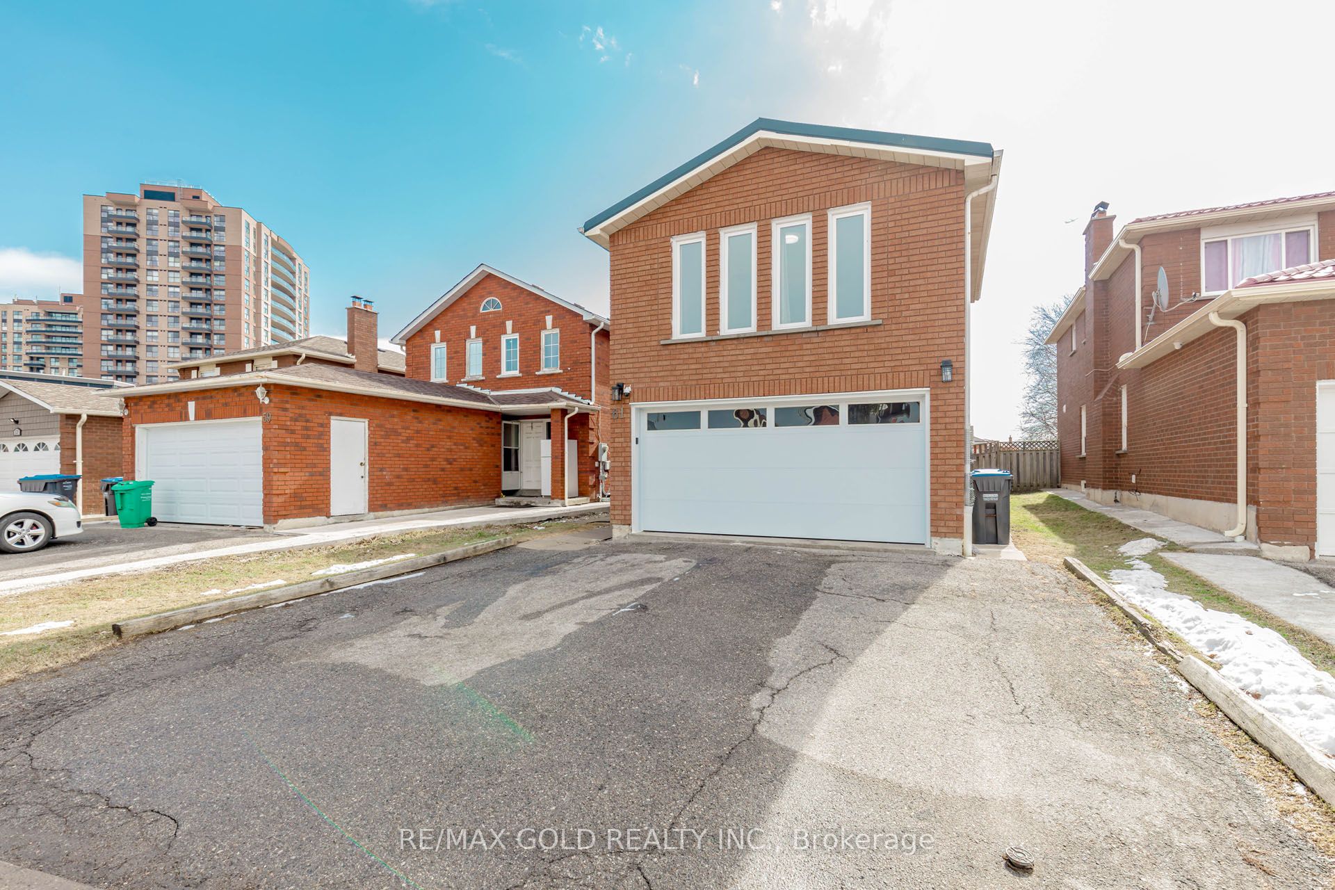 Additional image 2 of 61 Kingknoll Drive, Brampton, ON, L6Y 3G6