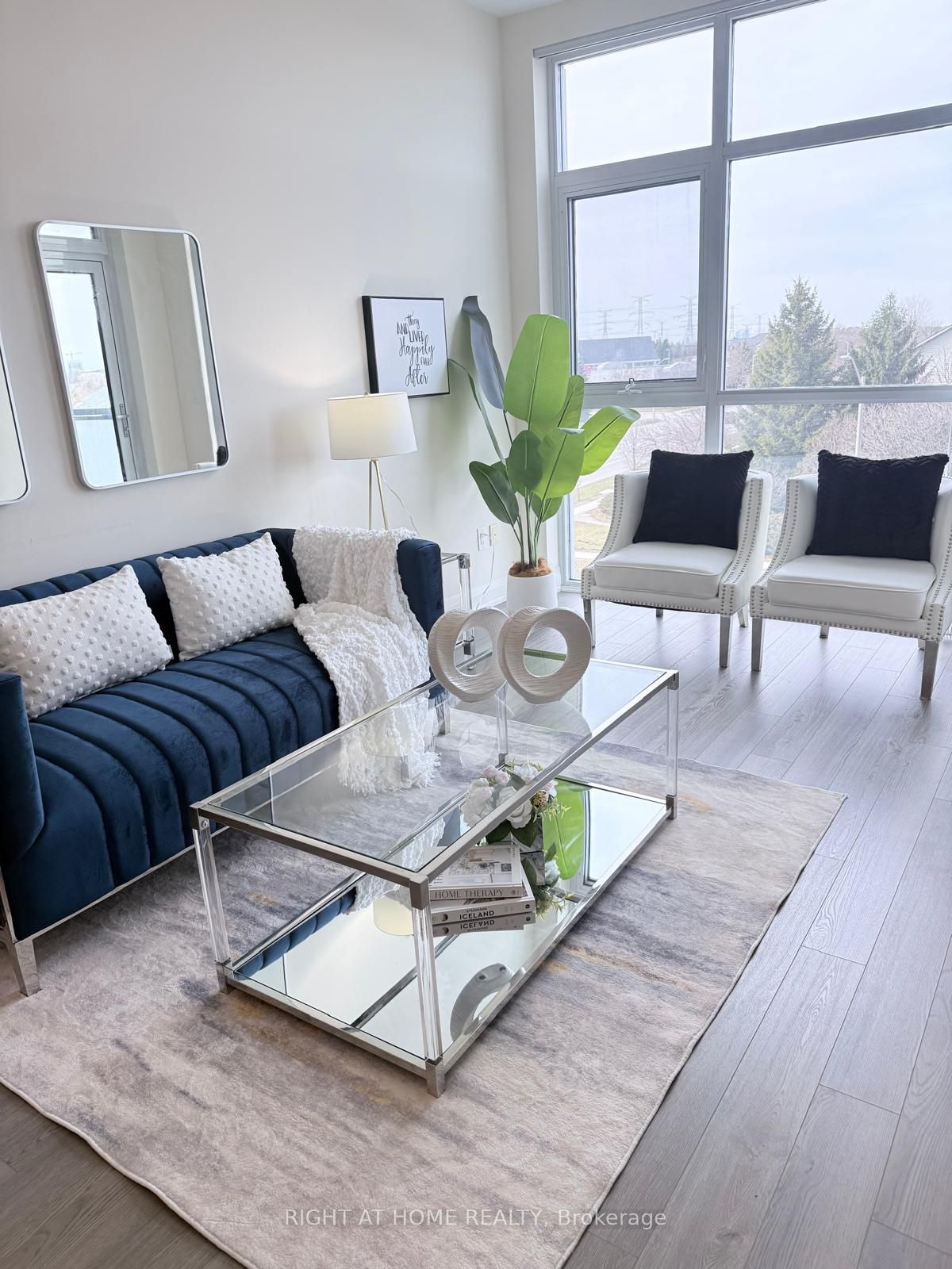 -326-8763 Bayview Avenue, Richmond Hill, ON, L4B 3V1