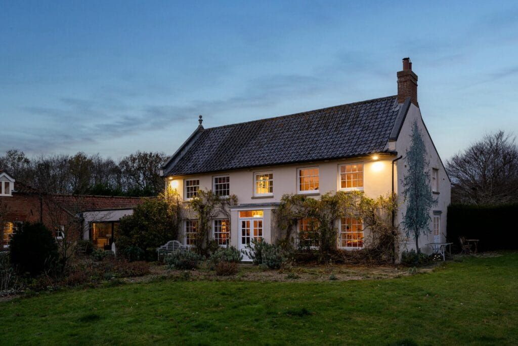 6 bed link detached house for saleHawthorn House, Dereham, Norfolk NR20