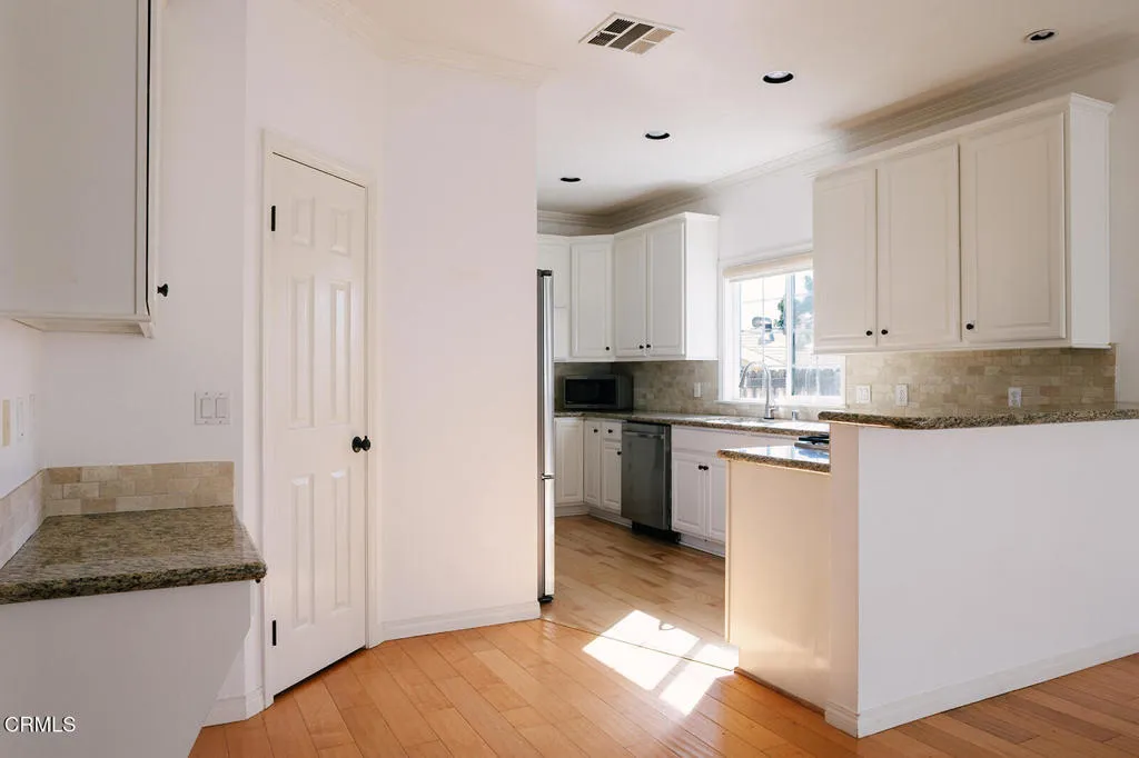 Additional image 91 of 2409 Olive Avenue, La Crescenta, CA 91214