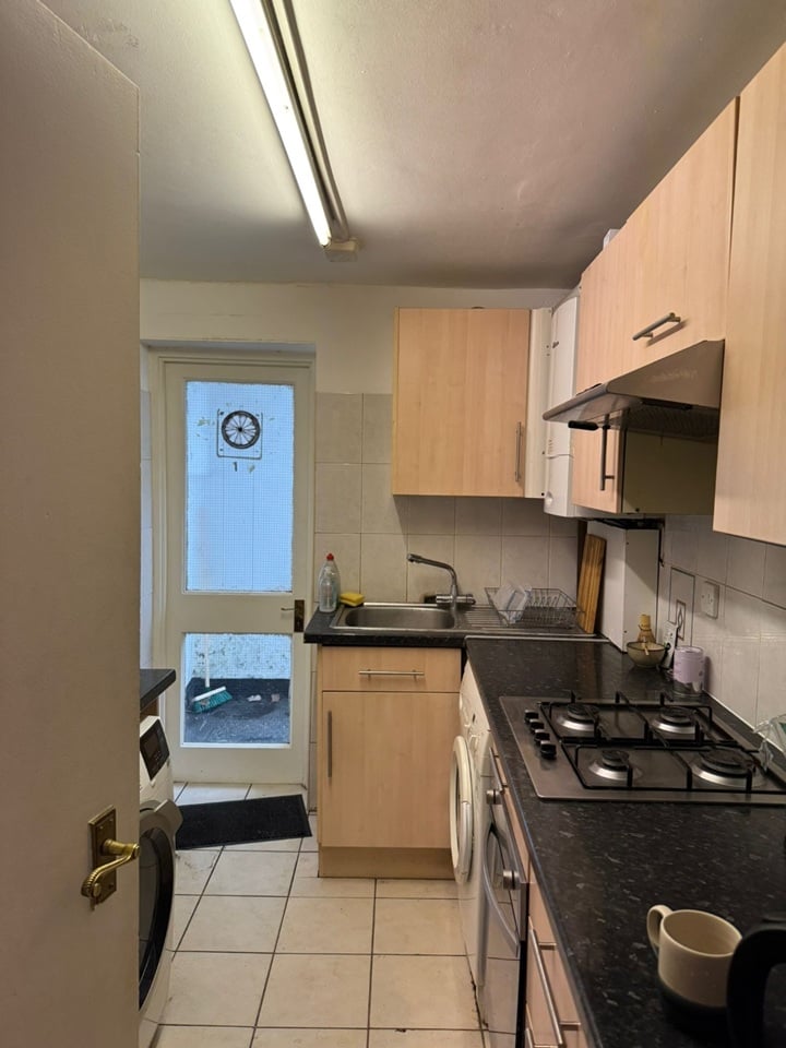 Additional image 8 of Room in a Shared Flat, Copenhagen Street, N1, N1 7GU