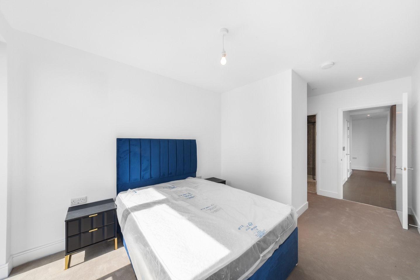 Additional image 10 of 2 Bed Flat, Hewson Way, SE17, N1 7GU