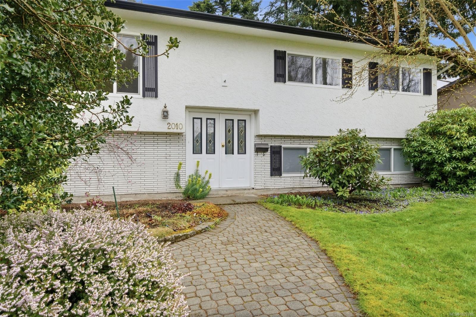 Additional image 3 of 2010 Courser Drive, Sidney, BC, V8L 2N6