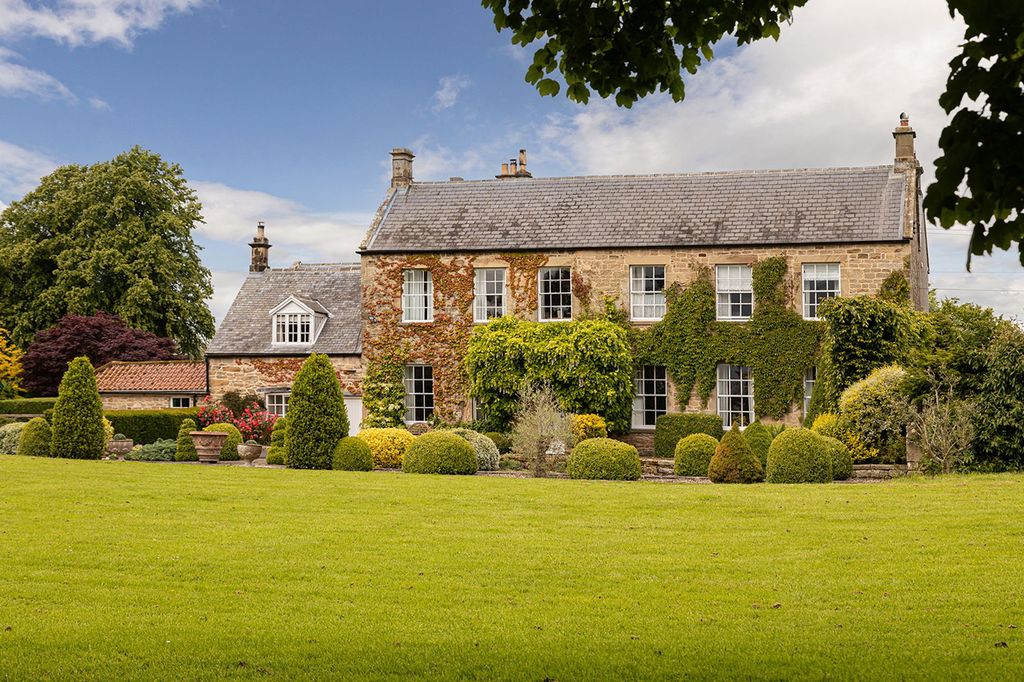 6 bed country house for saleDalton House, Near Ponteland, Northumberland NE18