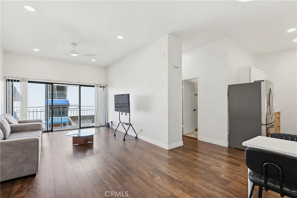 Additional image 27 of 8328 Regents Road Unit 1F, San Diego, CA 92122