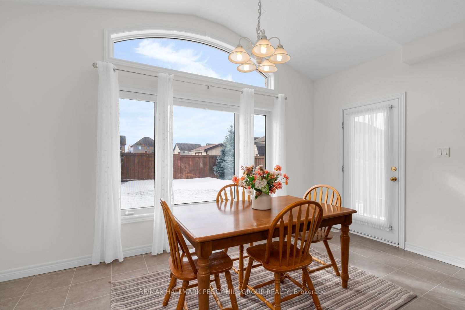 Additional image 4 of 11 Arnold Crescent, Essa, ON, L3W 0P9