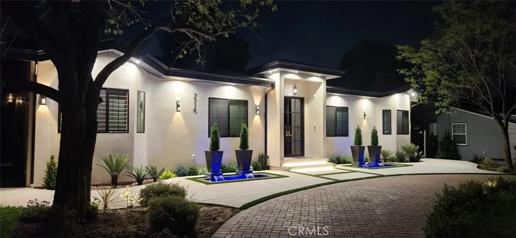 7714 Lasaine Avenue, Northridge, CA 91325