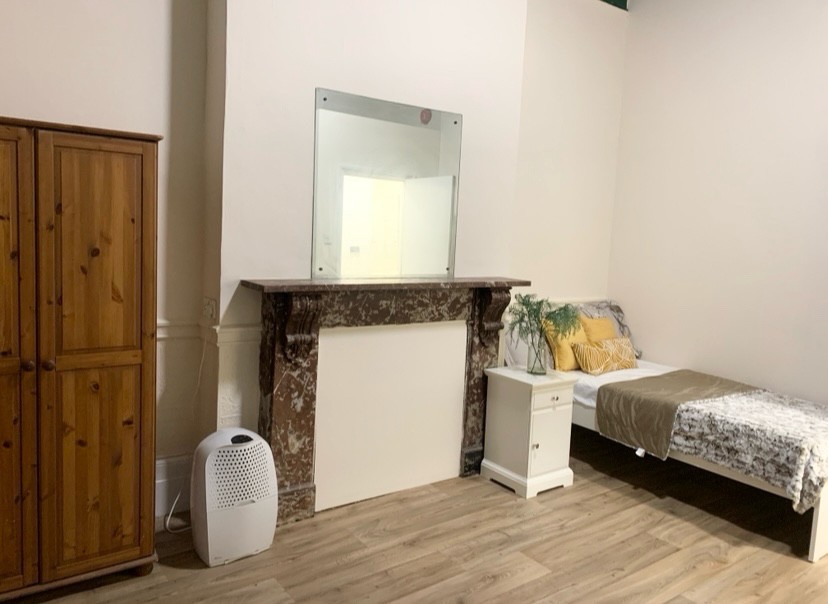 Additional image 4 of Bedsit, Claverton St, SW1V, N1 7GU