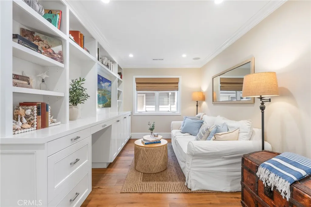 Additional image 25 of 220 Coral Ave, Newport Beach, CA 92662