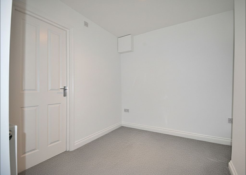 Additional image 9 of 2 bed flat for saleCilfynydd Road, Pontypridd CF37