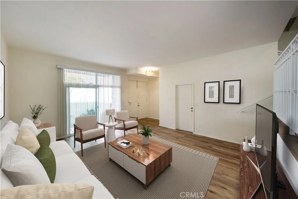 423 2nd St, Hermosa Beach, CA 90254