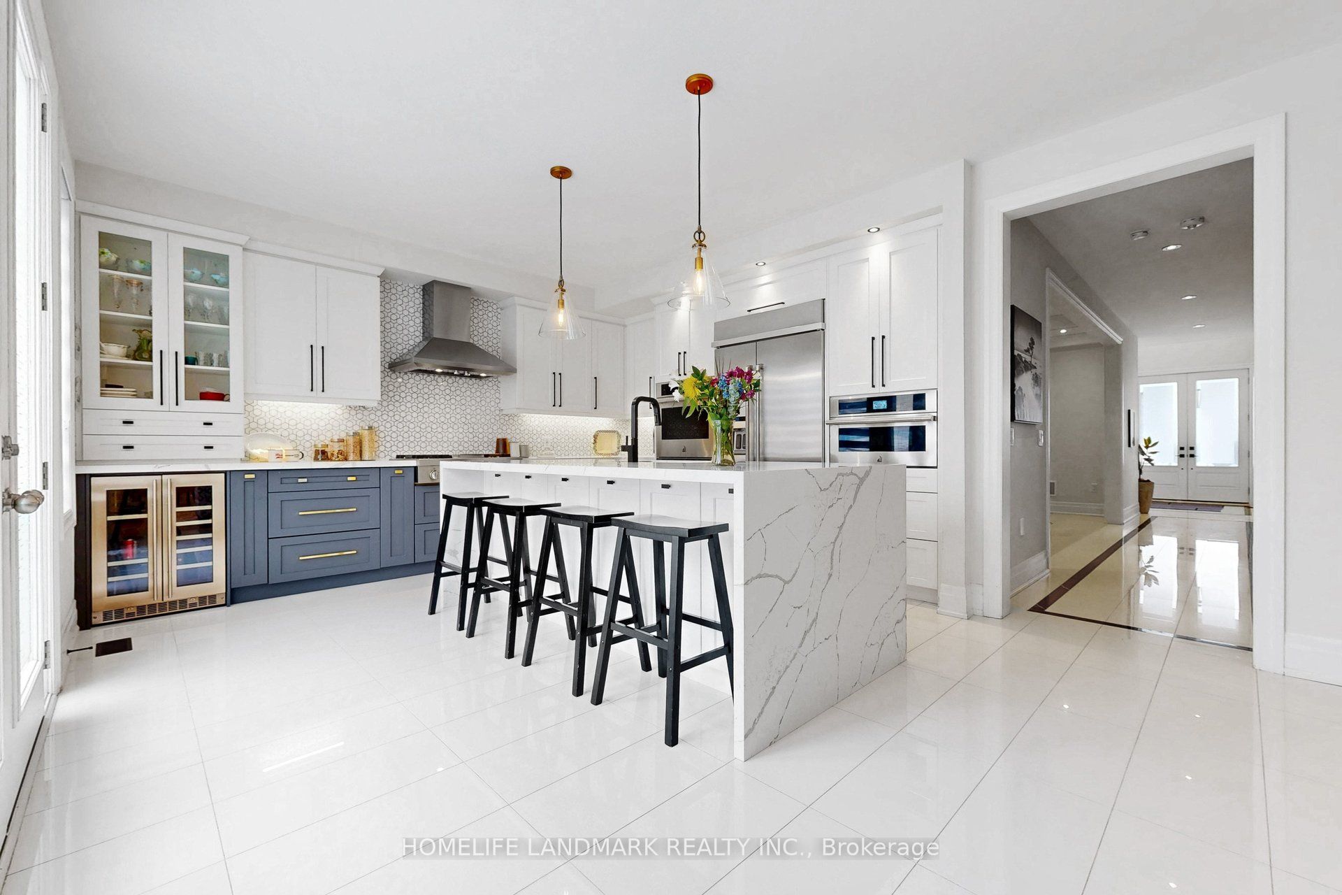 158 Walter English Drive, East Gwillimbury, ON, L9N 0Y8