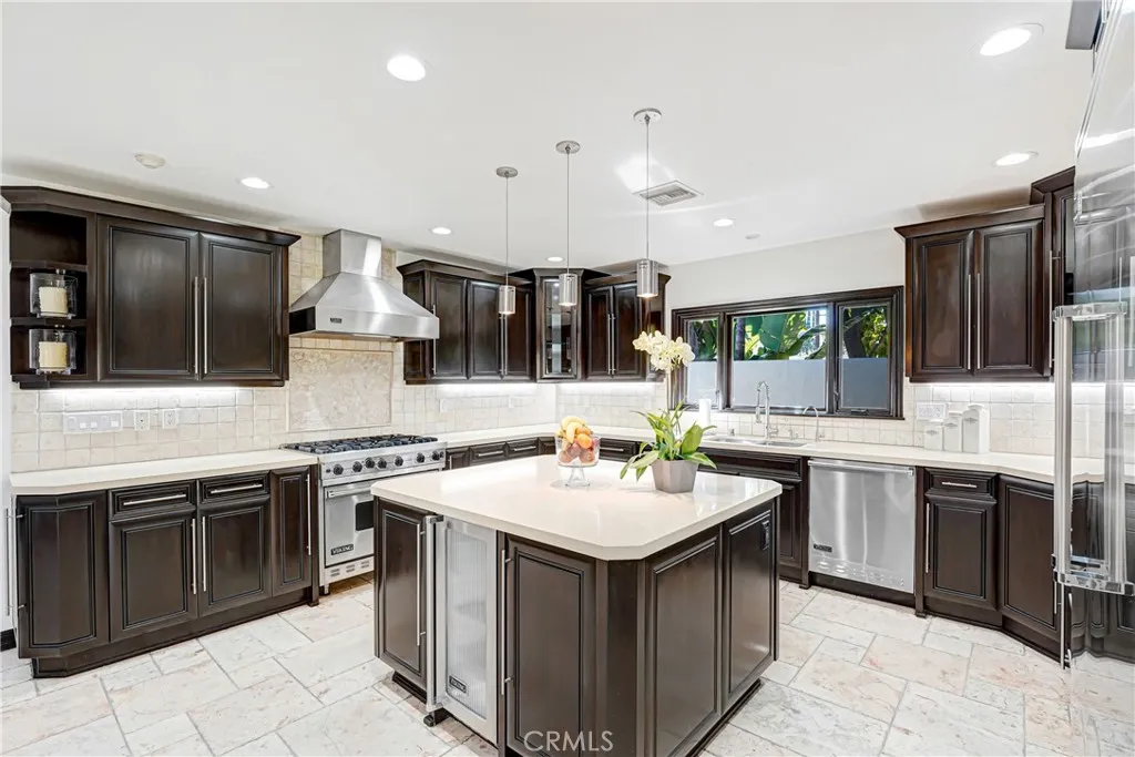 Additional image 8 of 4529 Don Pio Dr, Woodland Hills, CA 91364