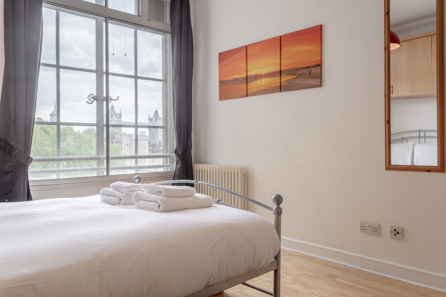 Additional image 21 of 2 Bed Flat, Trinity Square, EC3N, N1 7GU