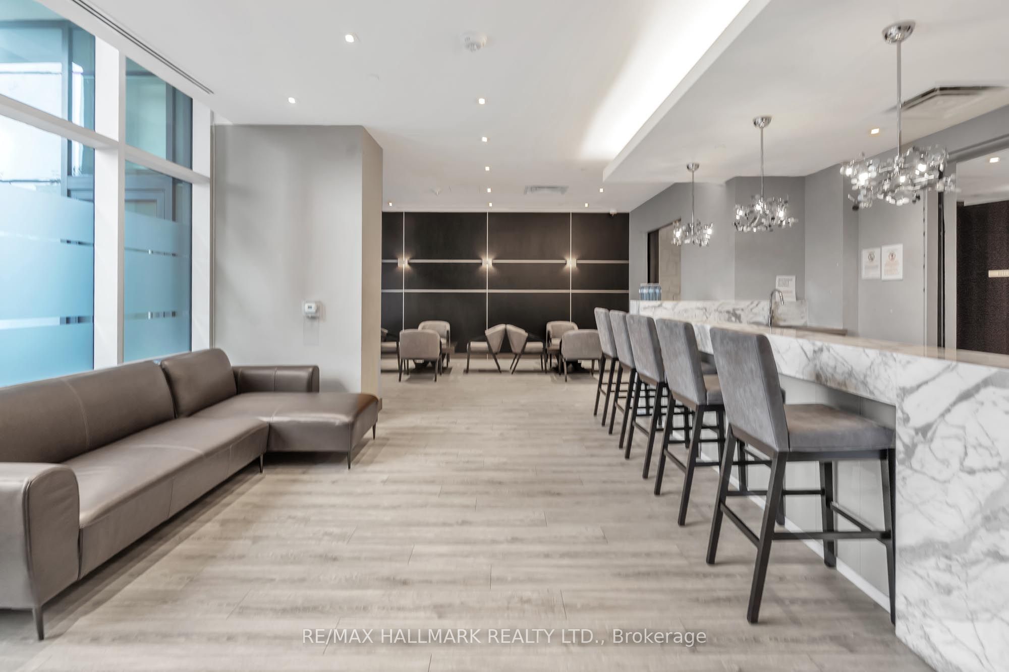 Additional image 6 of 1609A-9608 Yonge Street, Richmond Hill, ON, L4C 1V6