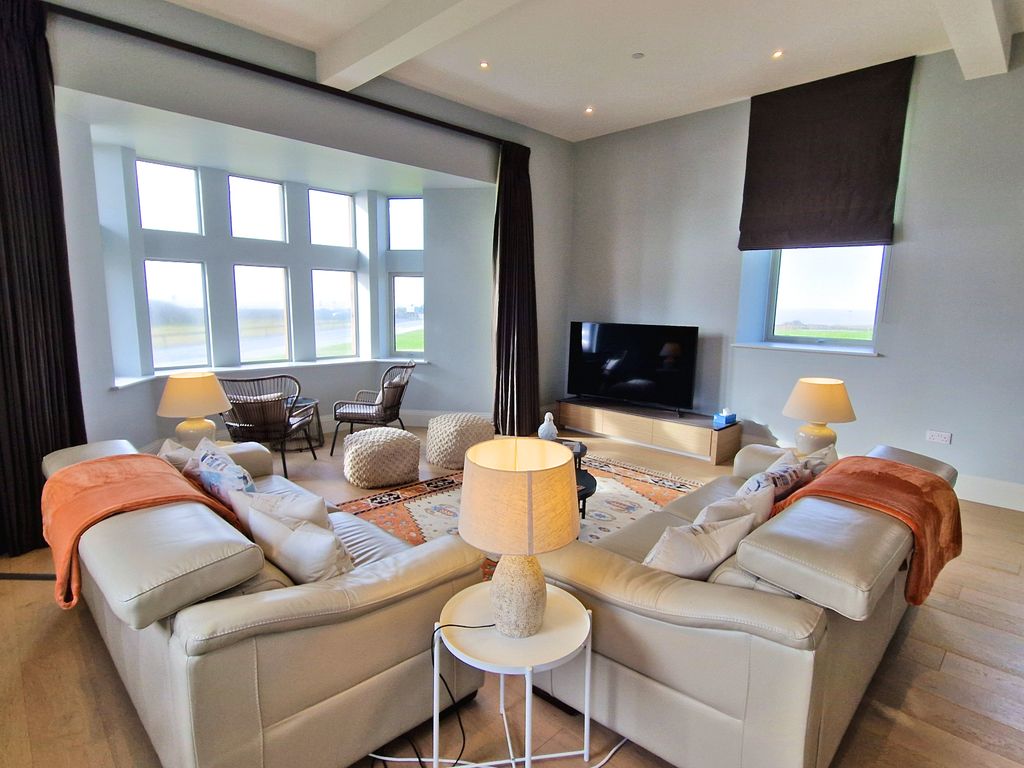 Additional image 11 of 3 bed flat for saleThe Rest, Rest Bay, Porthcawl CF36