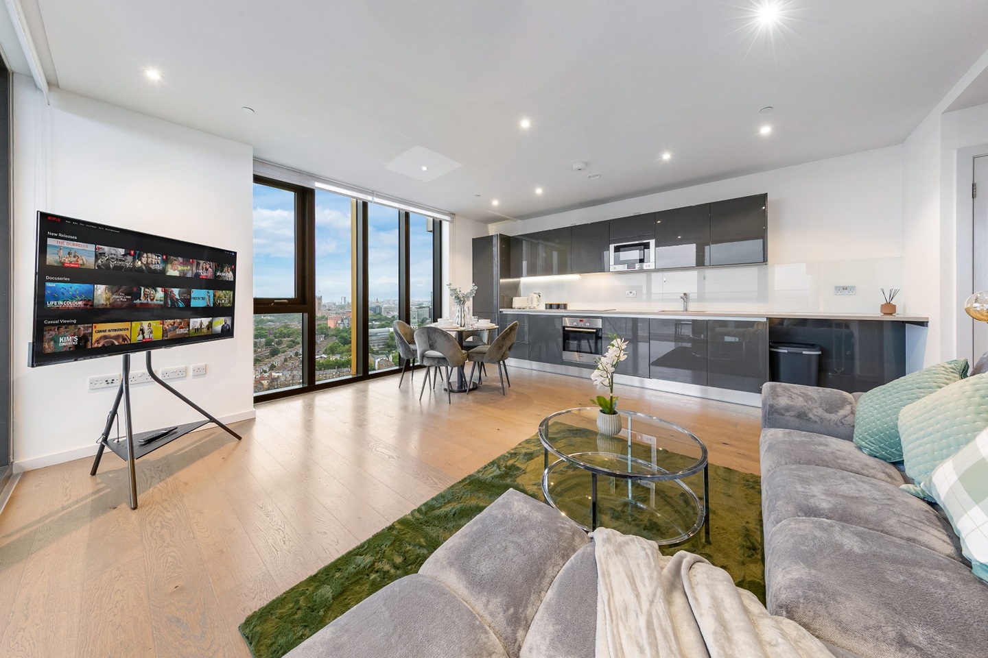 Additional image 14 of 2 Bed Flat, St Gabriel Walk, SE1, N1 7GU