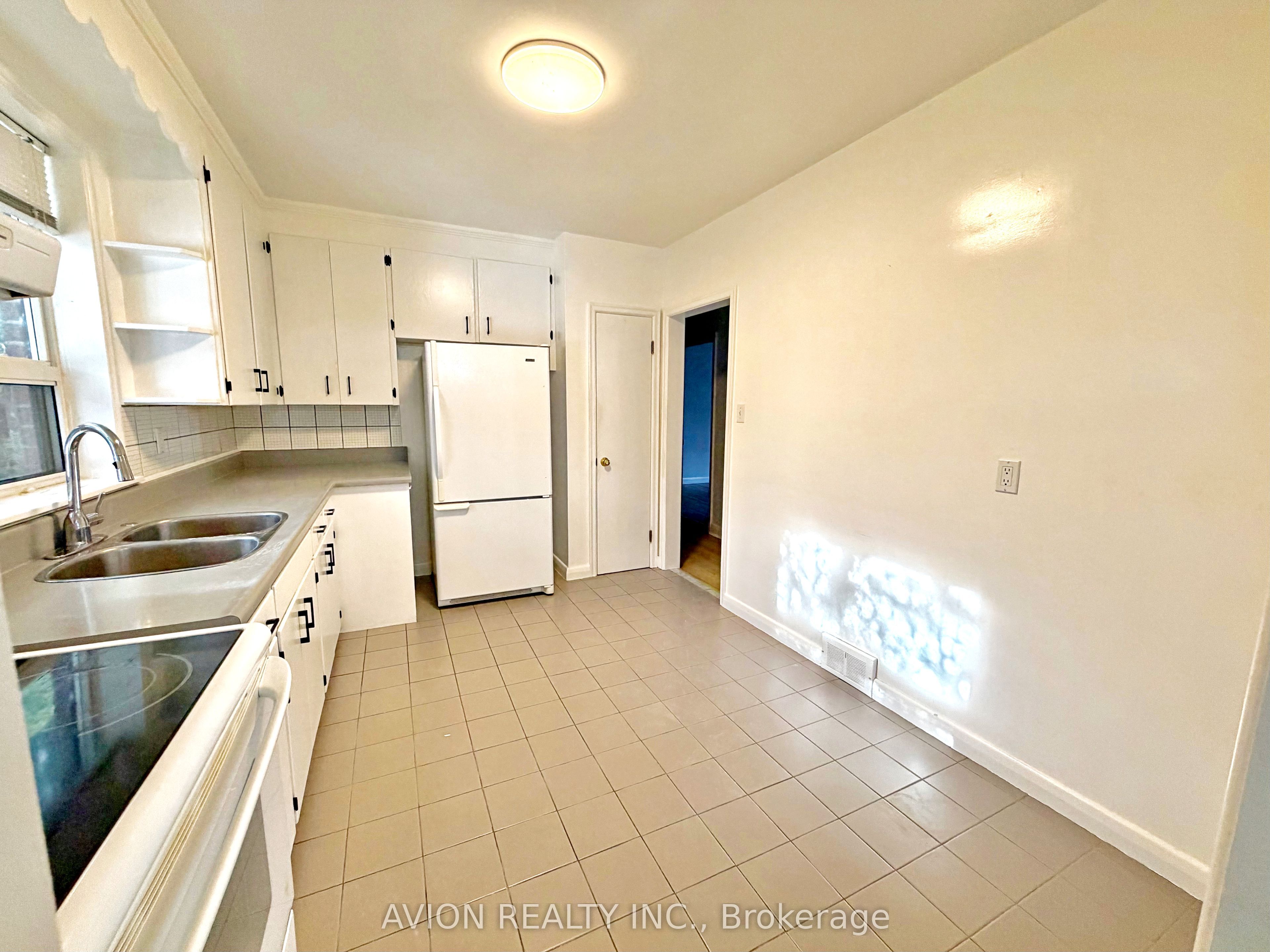 Additional image 4 of Upper-50 Tormore Drive, Richmond Hill, ON, L4C 3N4