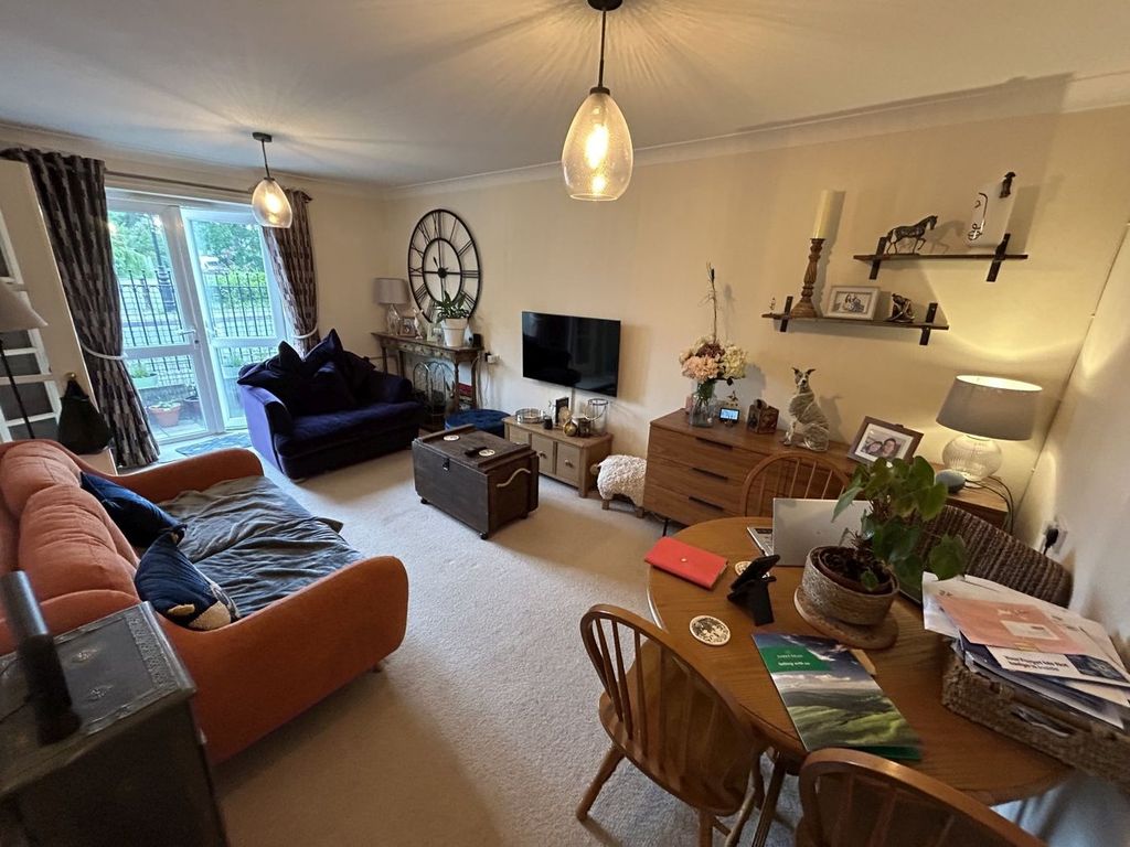 Additional image 5 of 1 bed flat for saleHeol Gouesnou, Brecon LD3