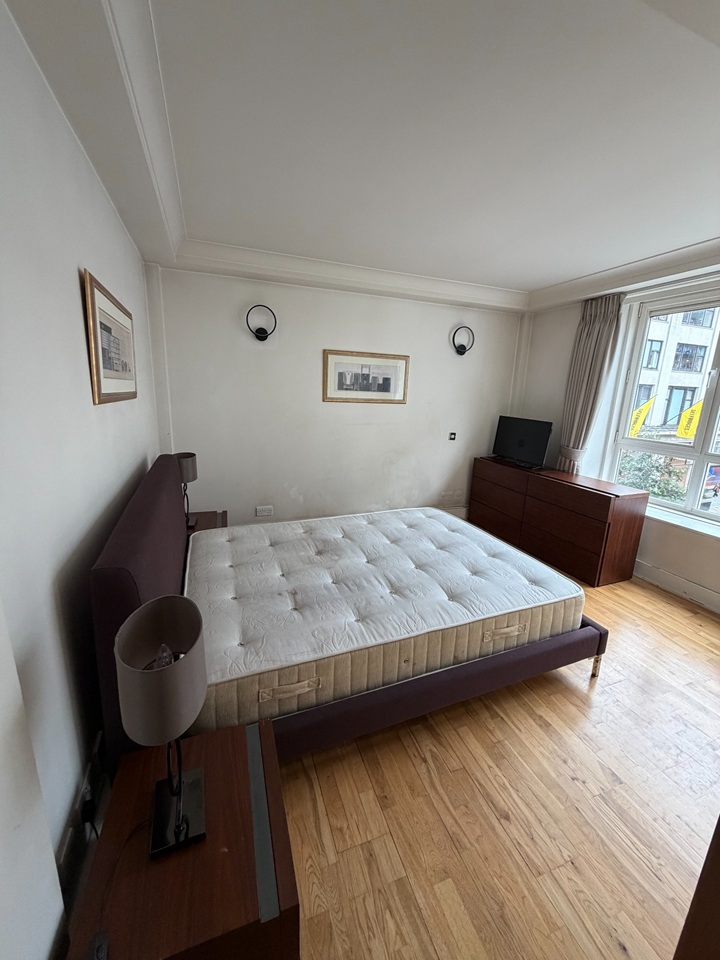 Additional image 11 of 2 Bed Flat, Barrett Street, W1U, N1 7GU