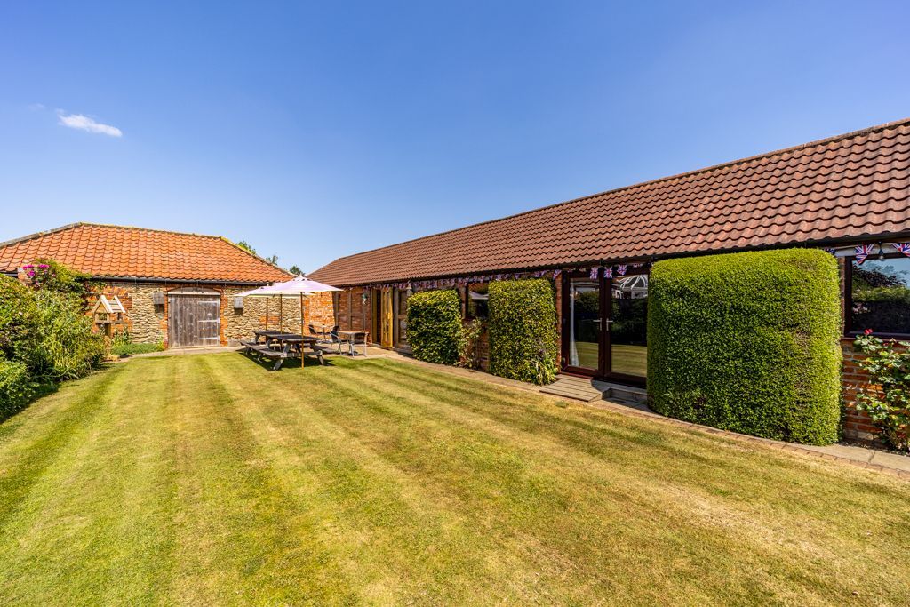 Additional image 16 of 5 bed country house for saleCross Lane, Glentham, Market Rasen LN8