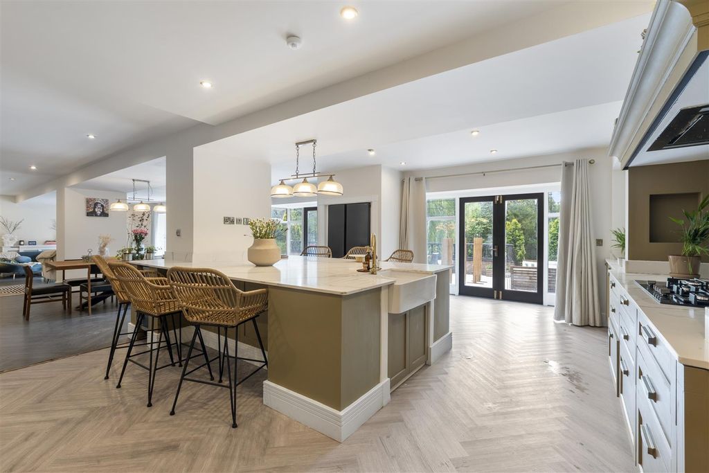 Additional image 18 of 7 bed property for saleLovelace Avenue, Solihull B91