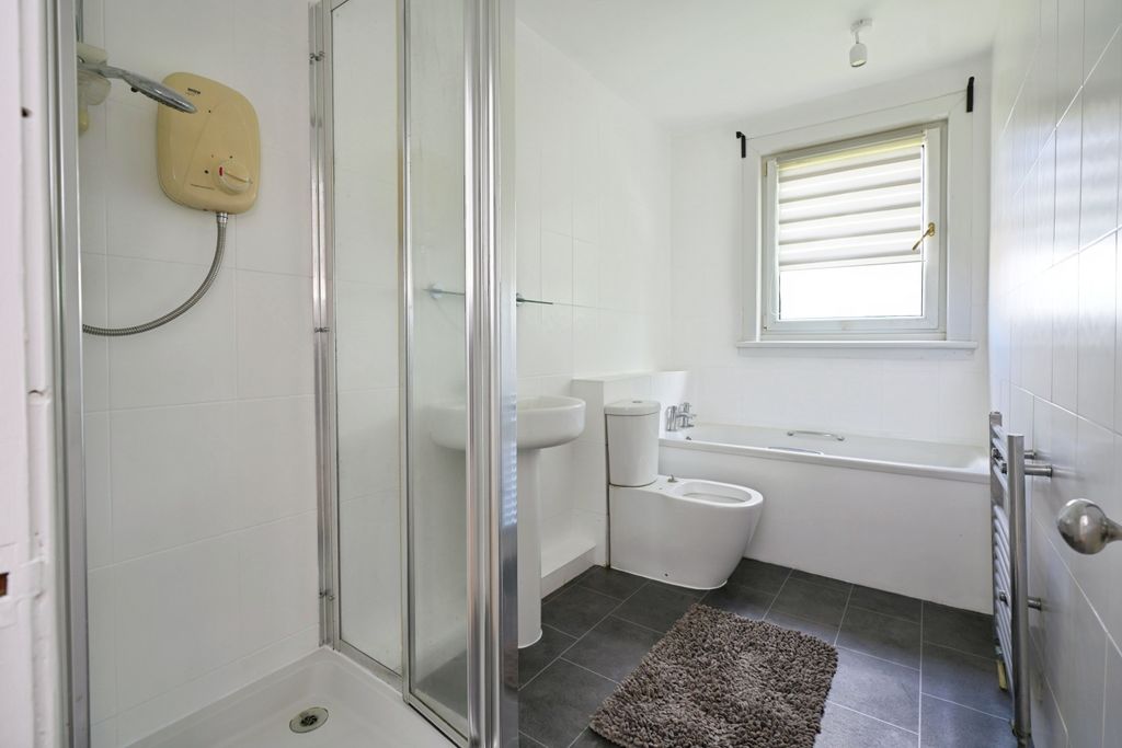 Additional image 10 of 3 bed flat for salePark View, Loanhead EH20