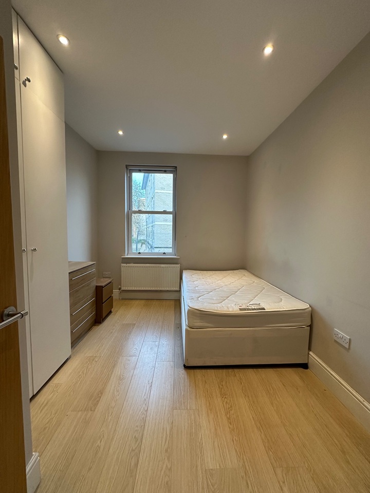 Additional image 7 of 2 Bed Flat, Walworth Road, SE17, N1 7GU