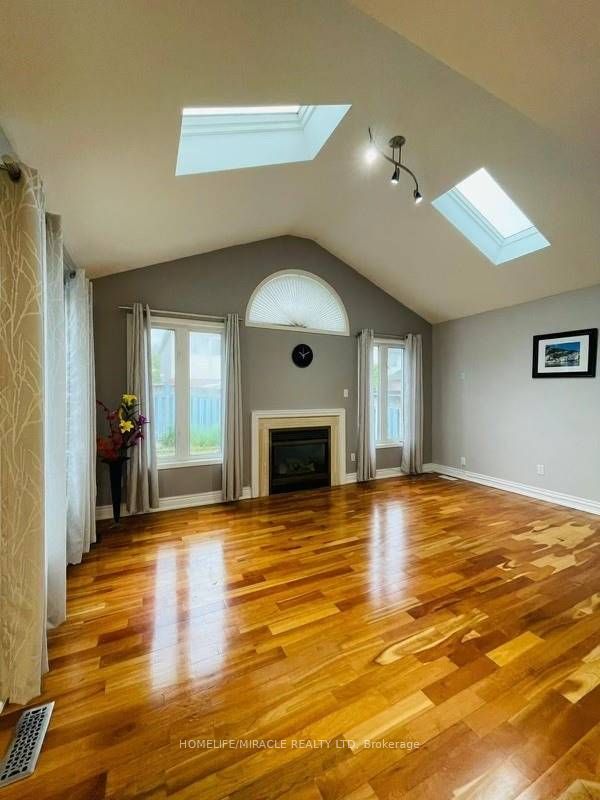 Additional image 4 of 27 Feathertop Lane, Brampton, ON, L6R 1W9