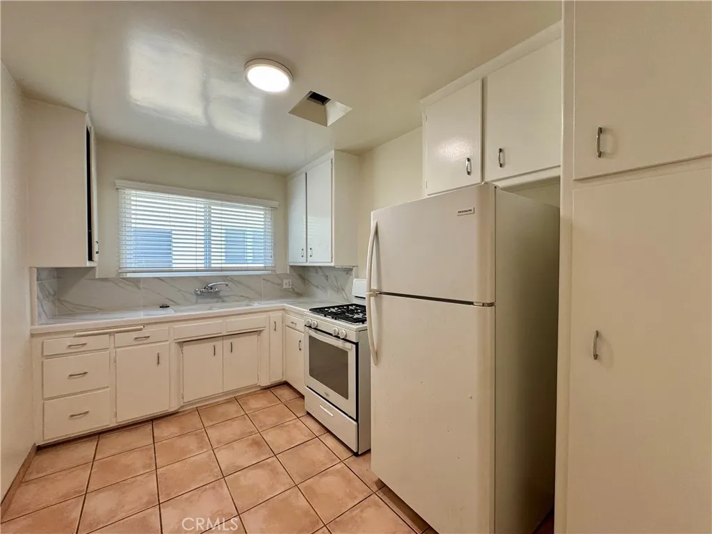 Additional image 4 of 122 N Croft Ave Unit 7, Los Angeles, CA 90048