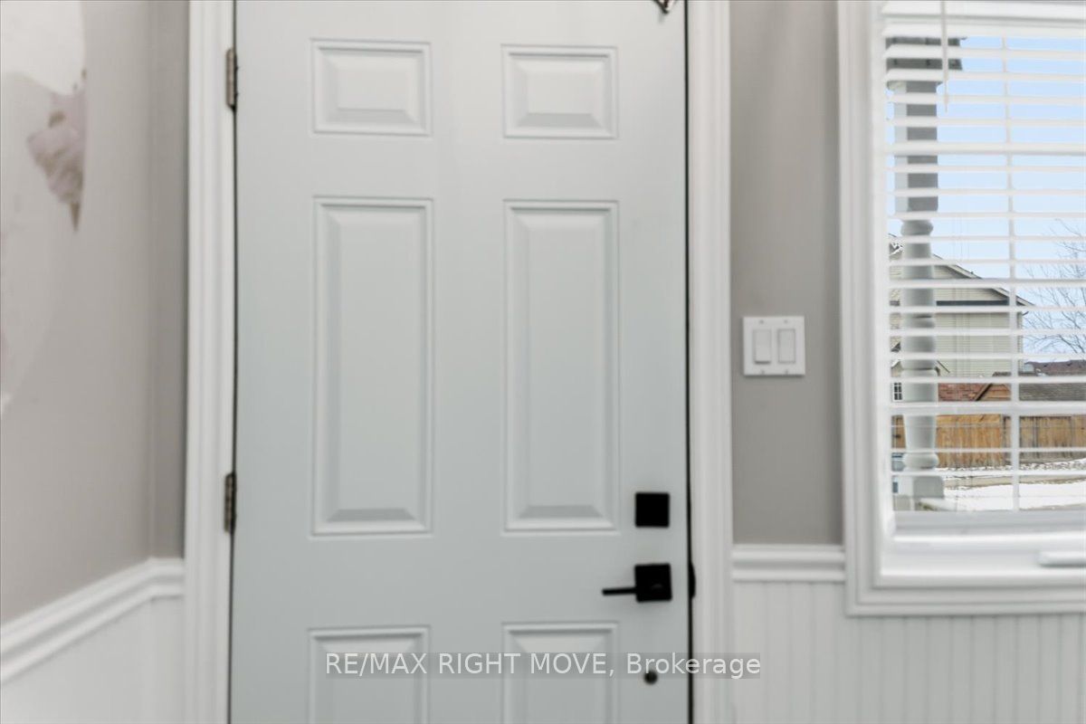 Additional image 3 of 91 Benjamin Crescent, Orangeville, ON, L9W 5J3