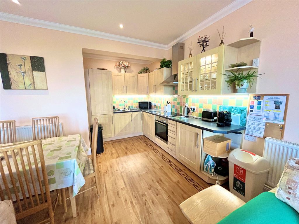 Additional image 7 of 2 bed flat for saleNarberth Road, Tenby, Pembrokeshire SA70