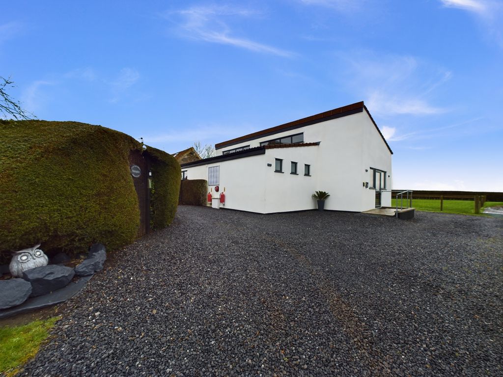 Additional image 15 of 7 bed detached house for saleSummer Lane, Weston-Super-Mare, North Somerset BS29