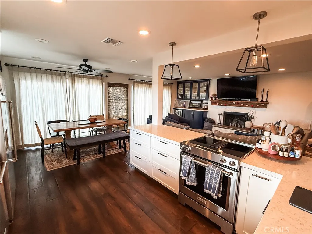 Additional image 2 of 2420 University Dr, Newport Beach, CA 92660