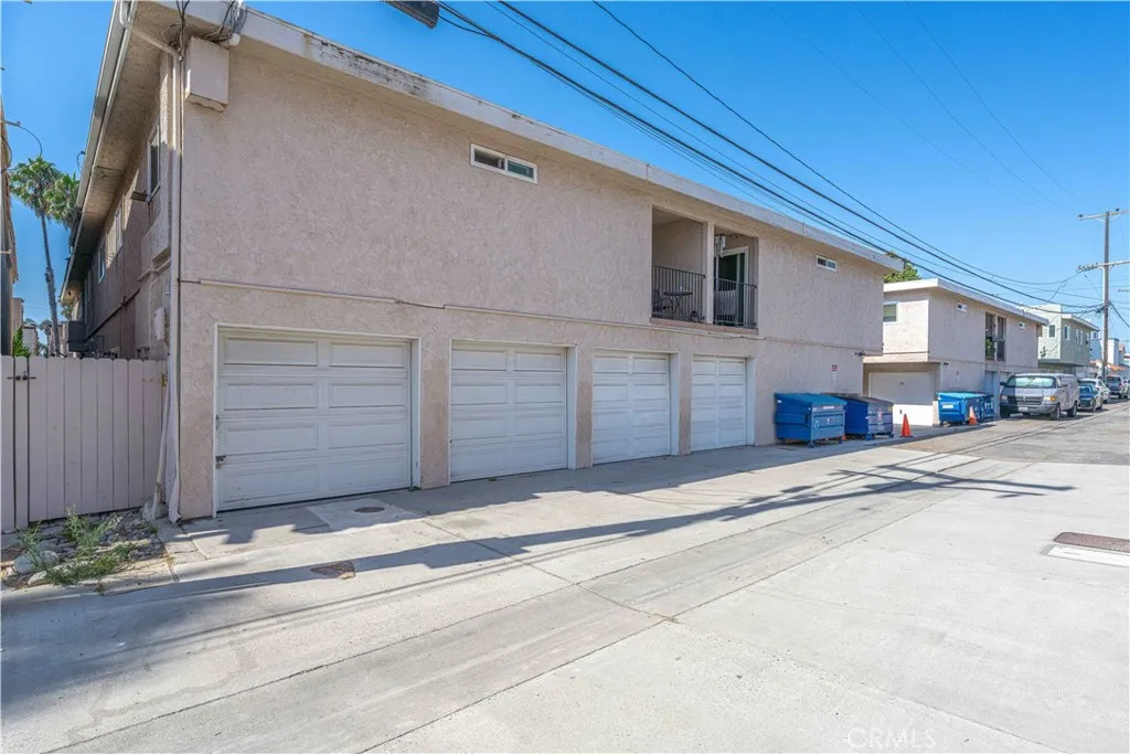 Additional image 42 of 208 19th Street Unit 3, Huntington Beach, CA 92648