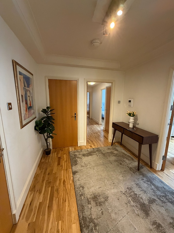 Additional image 3 of 2 Bed Flat, Barrett Street, W1U, N1 7GU